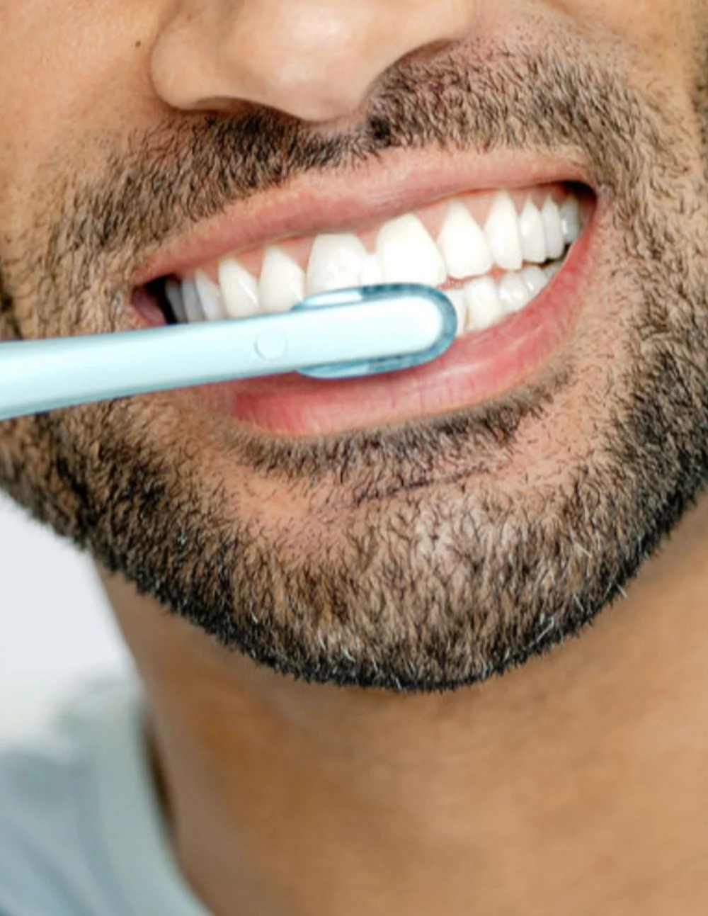 TriBeam Edge™ LED Manual Toothbrush Replacement Brush Heads (Set of 3) - Image 4